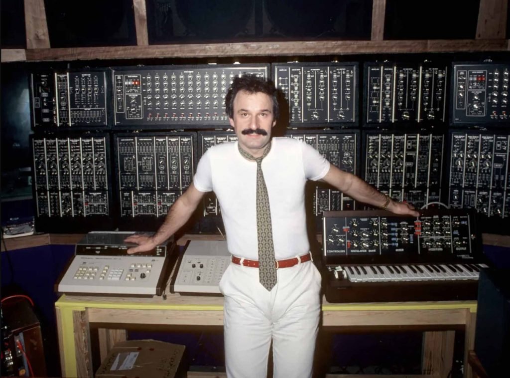 GiorgioMoroder_moog-1024x758.jpg