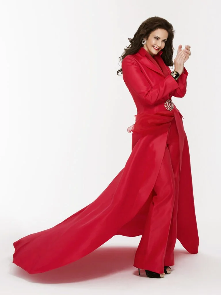 32-Lynda Carter -02.jpg
