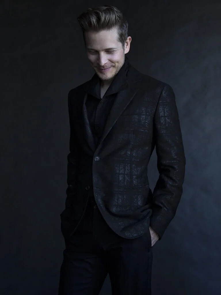 088-Matt Czuchry -03.jpg