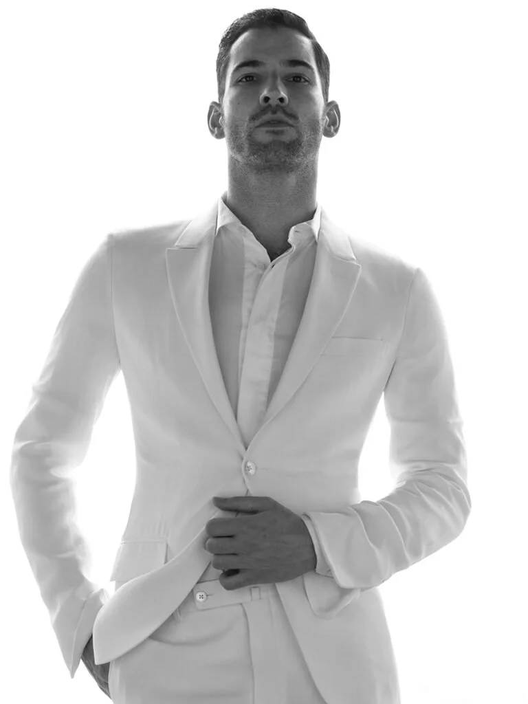 103-Tom Ellis -03.jpg