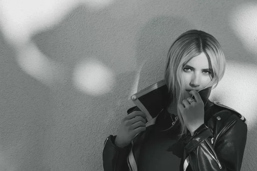Emma Roberts-1.jpg