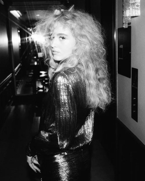 Kathryn Newton-5.jpg