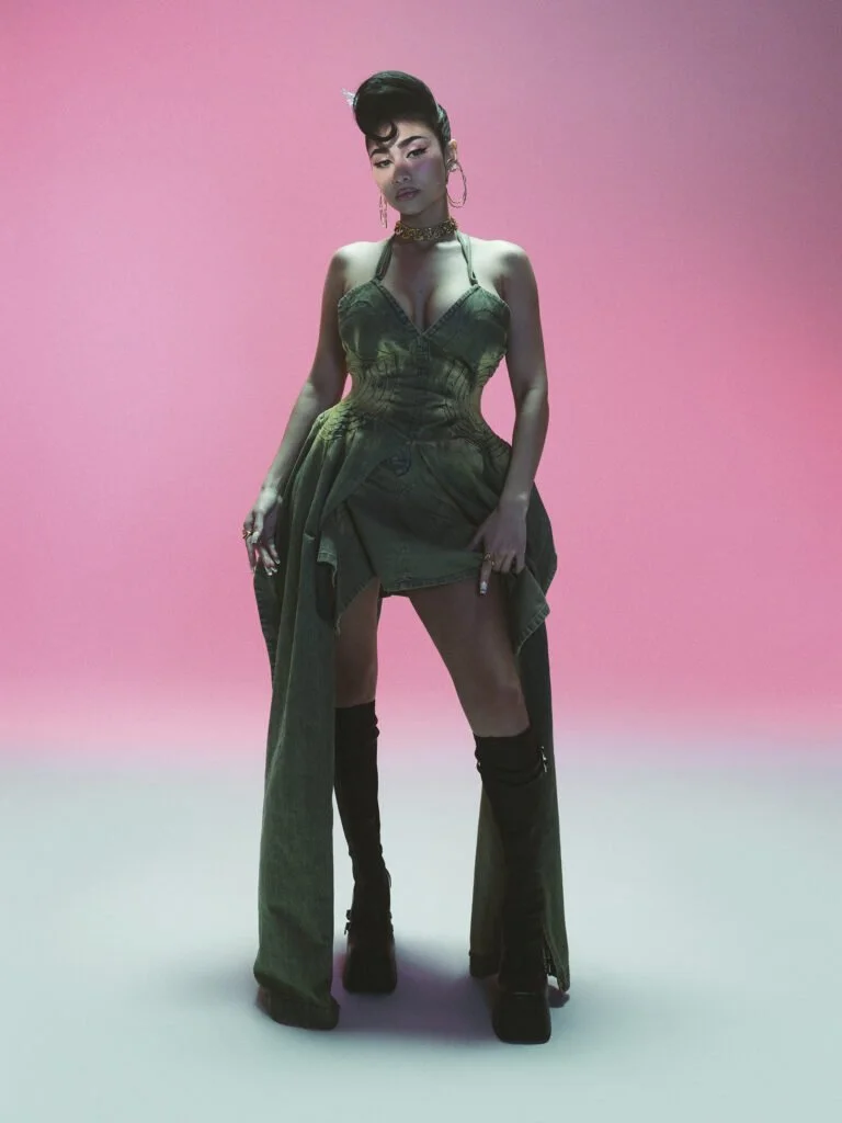 Paloma Mami-4.jpg
