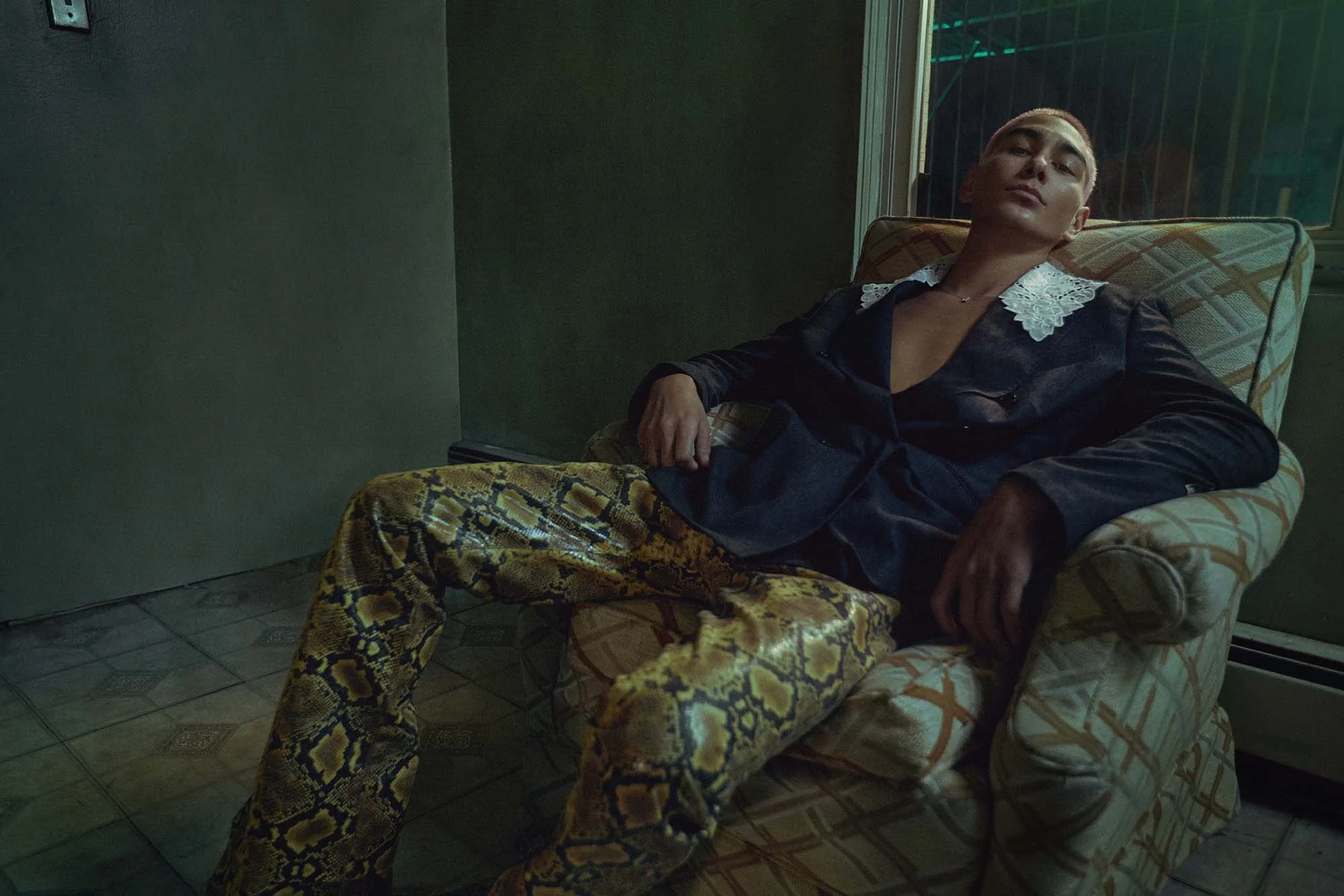 Esquire Vietnam-251215_AL_EvanMock_Cover_SHOT04_0610.jpg