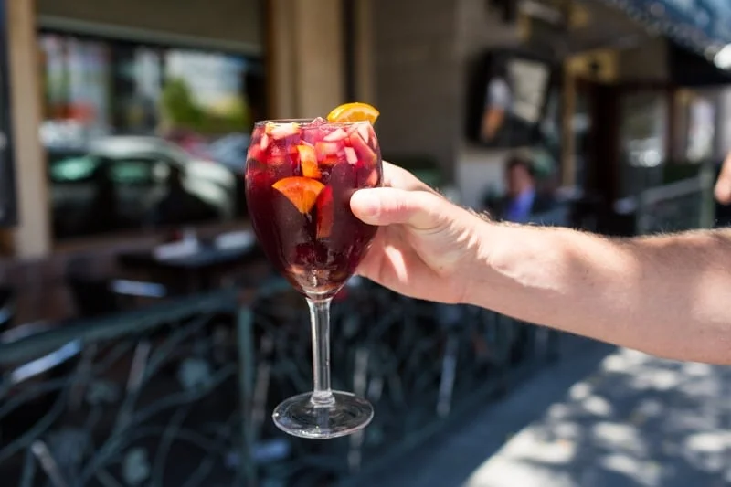 Charming Little Italy Restaurant With Delicious Food &amp; Outdoor Seating