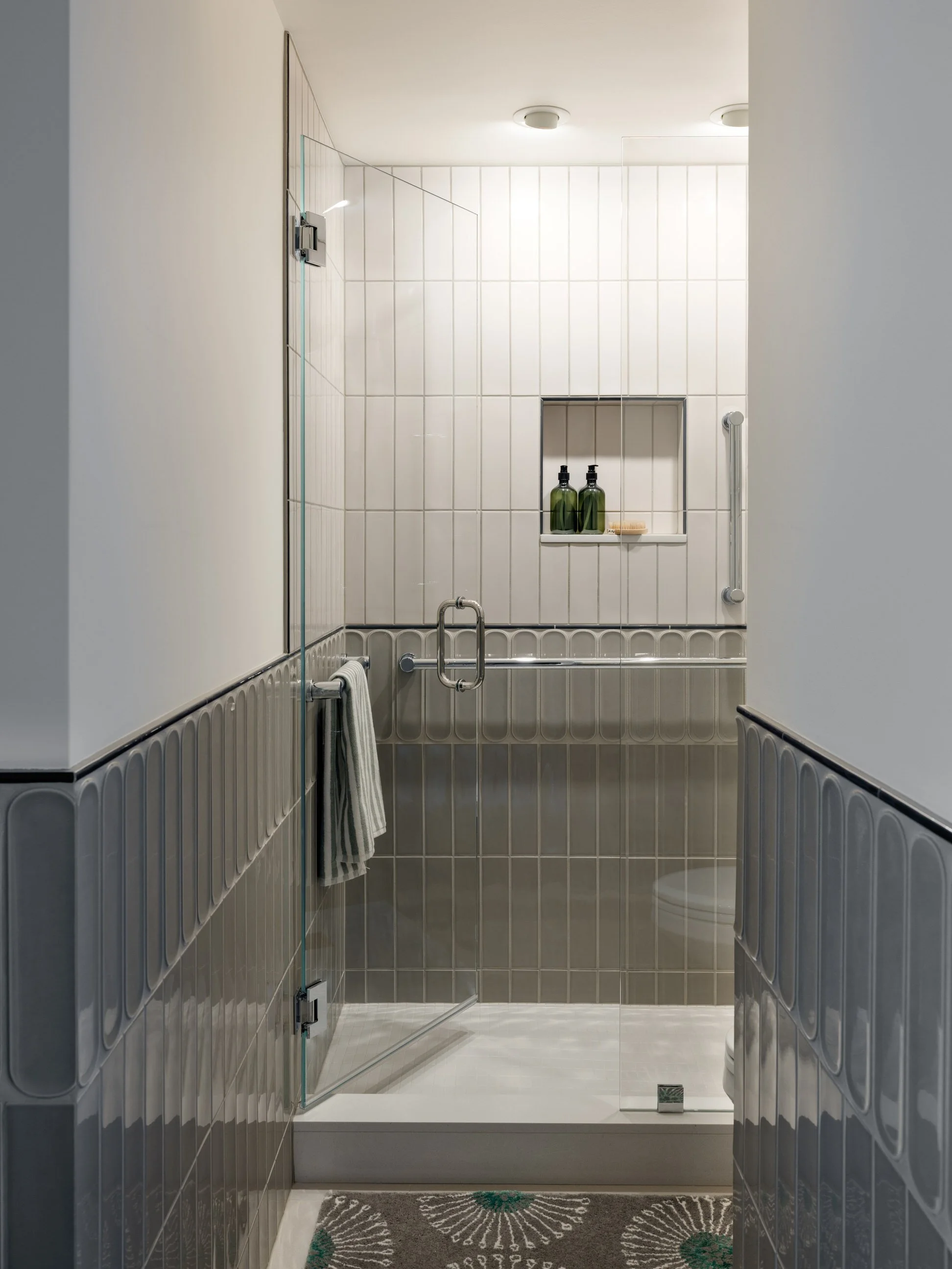 Miranda-Estes-Photography-Shannon Adamson-Madison Park Condo-16.jpg