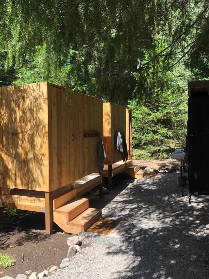 Glamping Outdoor Showers