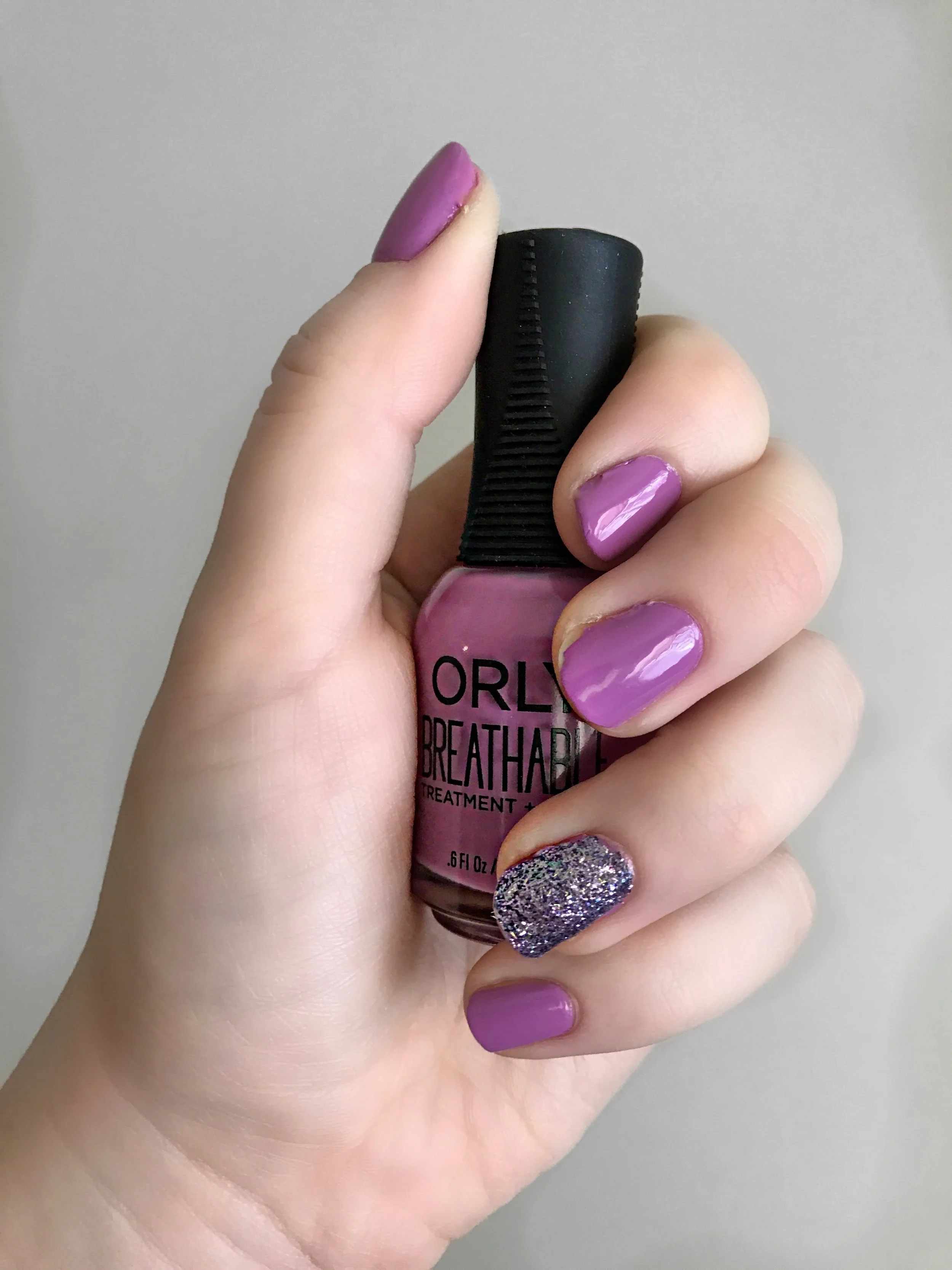 #ManiMonday: Pastels and Glitter