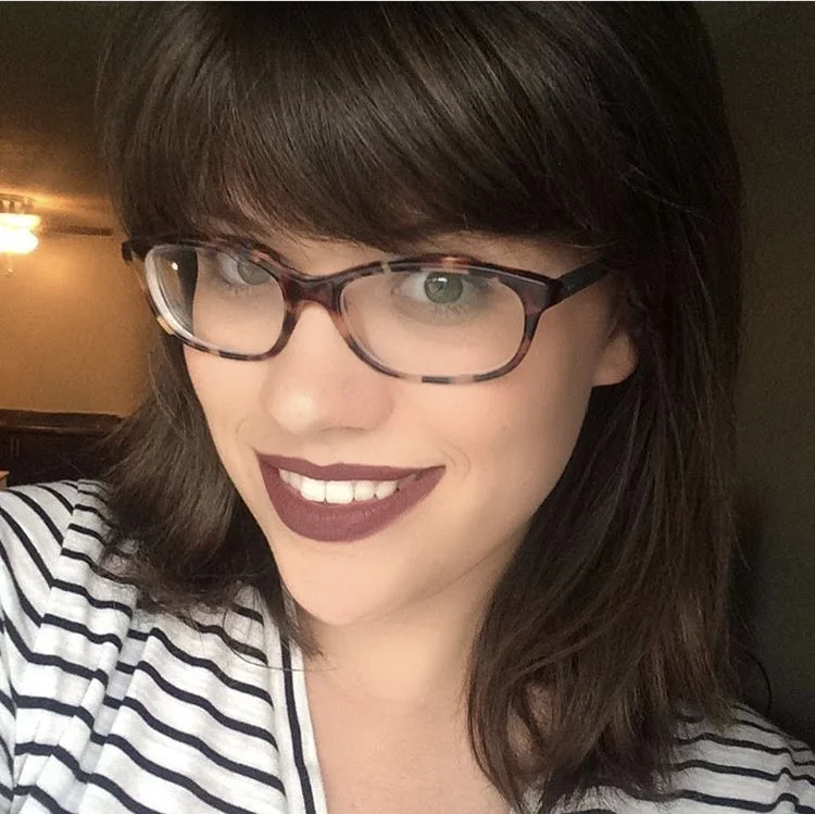 Styling Blunt Bangs: Tips & Tricks