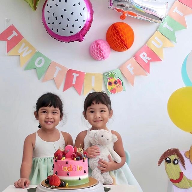 Maddie&rsquo;s TWOtti Frutti Zoom Party!🍉🍓🍍🍒
.
I had loads of fun making this watermelon cake ( Ferrero Rocher flavour ) with fresh fruits! Always a pleasure baking for Momma @stephieluuu and the cutest pair of sisters, Maddie &amp; Elisabeth❤️