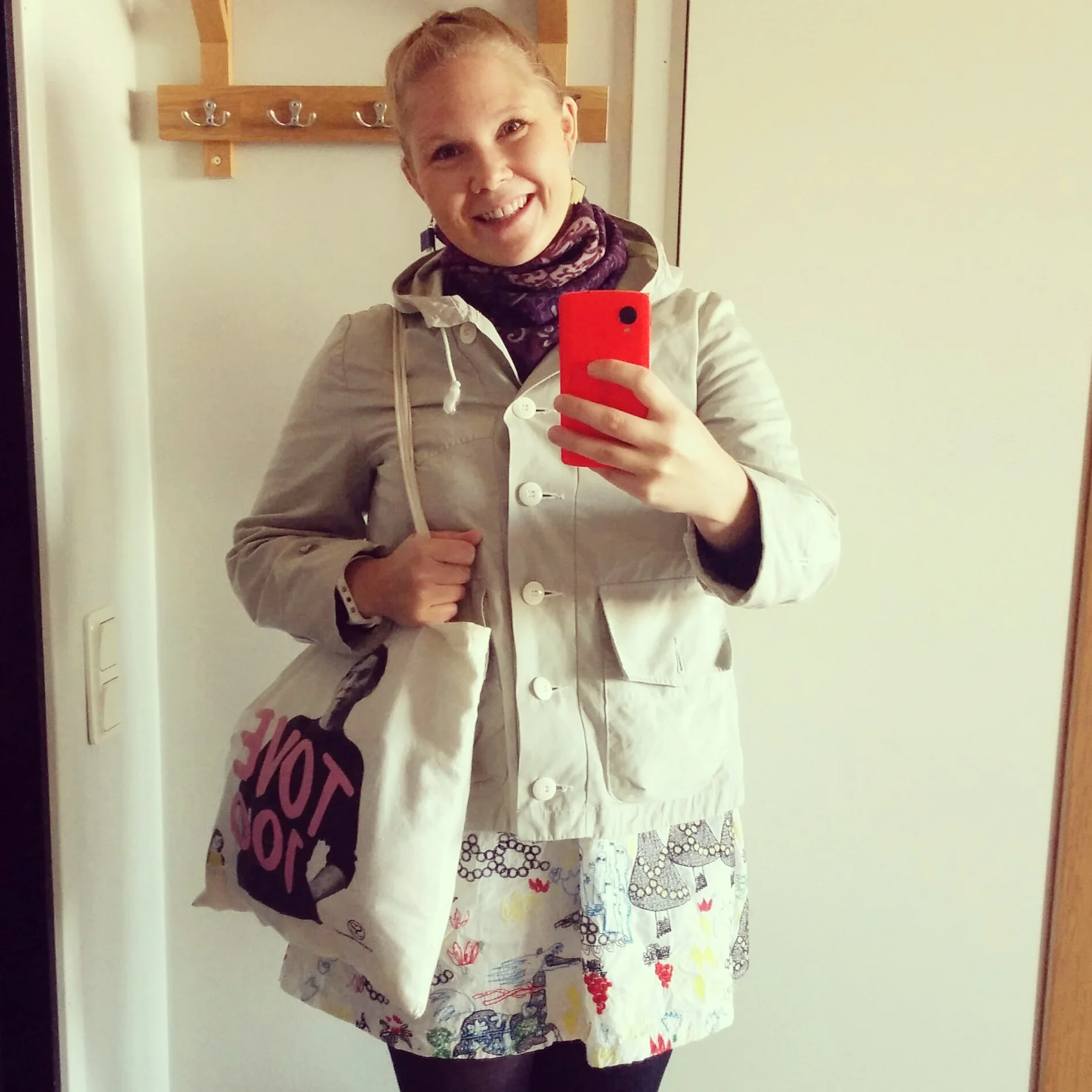 Bokmässelook från Göteborg i fjol. Muminklänning, Tove-tygkasse och bokörhängen (så klart!).