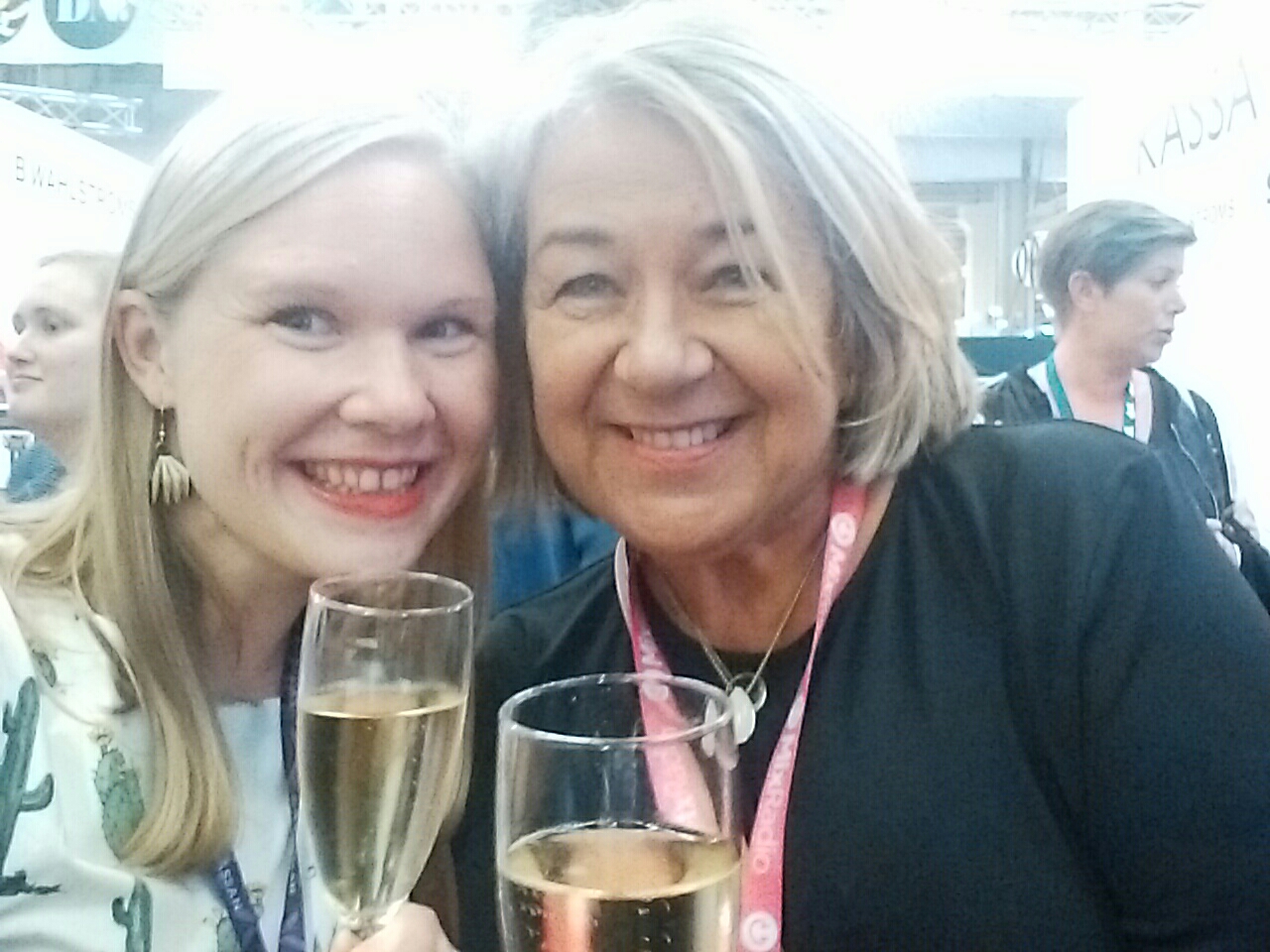 Selfie med mässveteranen Leena. 