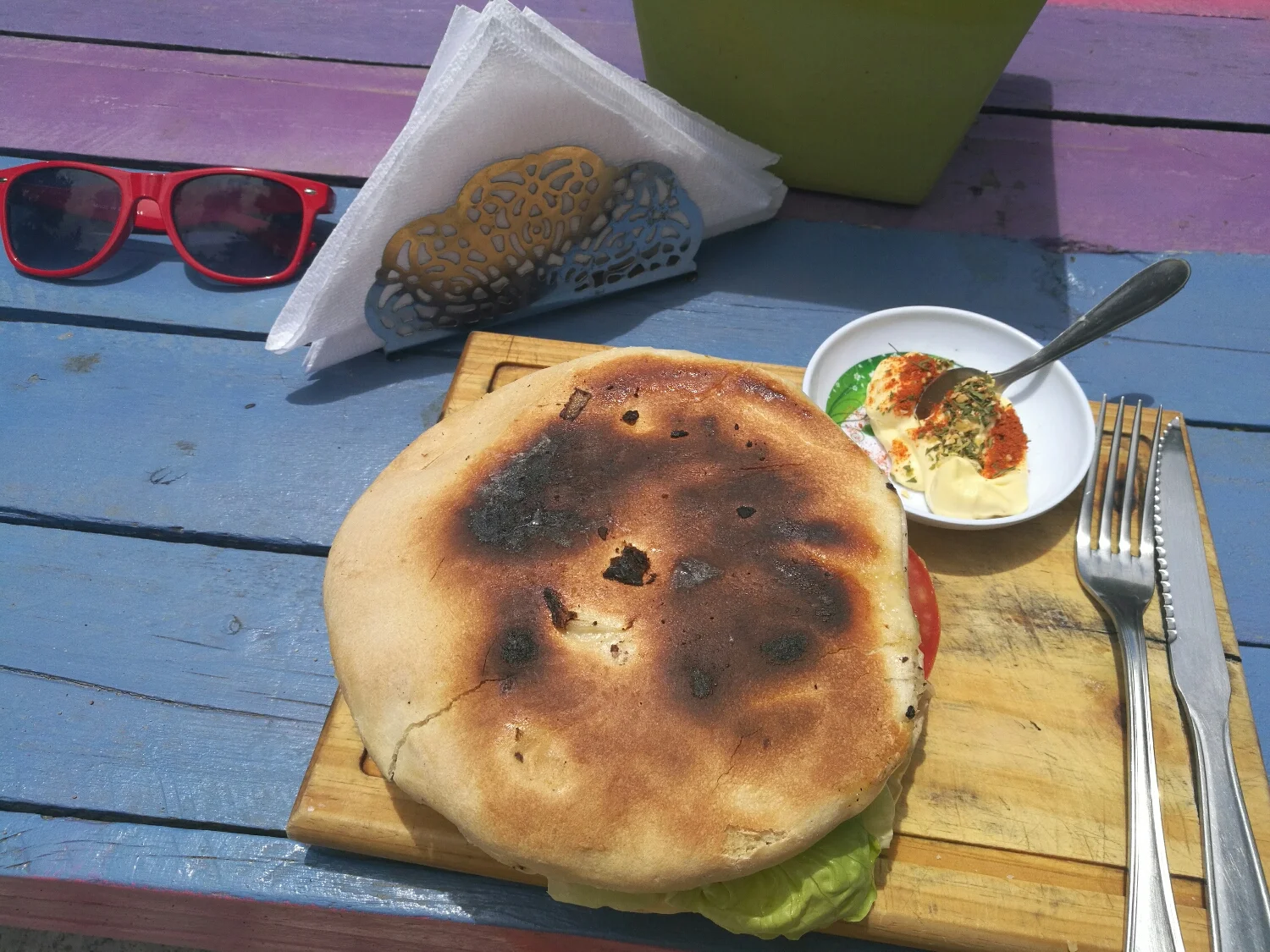 Dagens lunch blev en vegetarisk hamburgare. Mycket god sådan. 