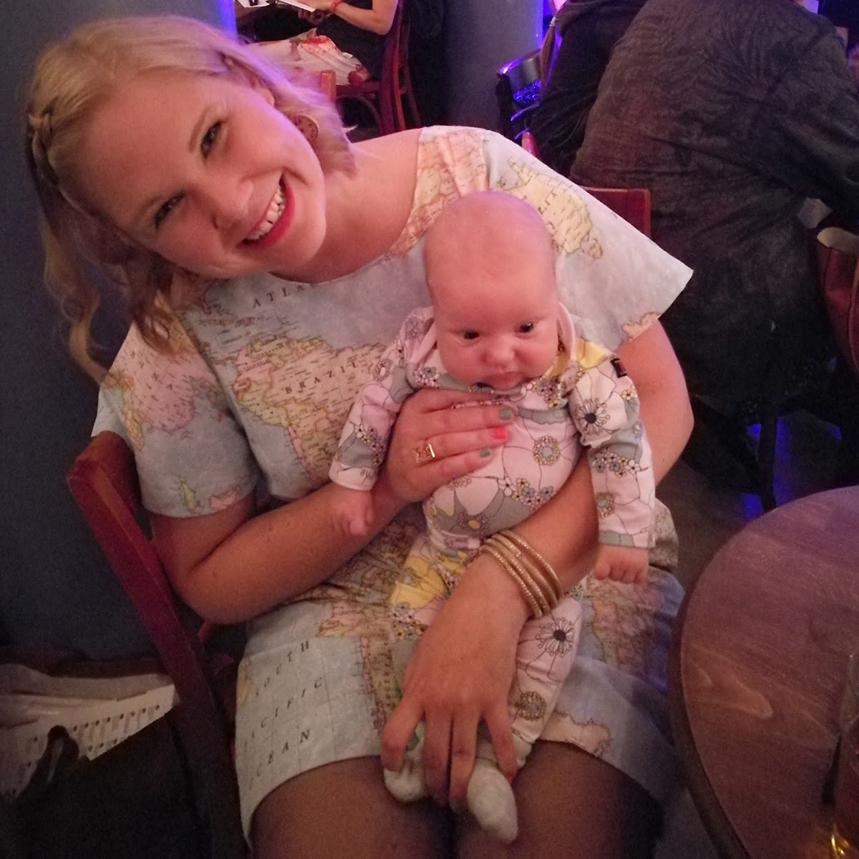 Festens yngsta gäst Ebba hade matchat sin outfit med mig.