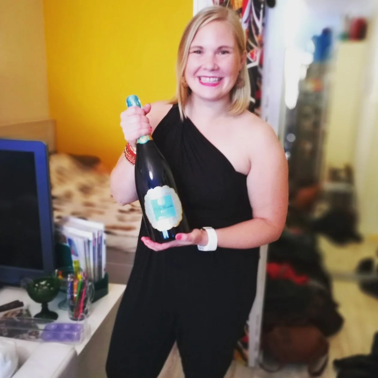 Fick en magnumflaska cava i present och det gjorde mig naturligtvis jätteglad!