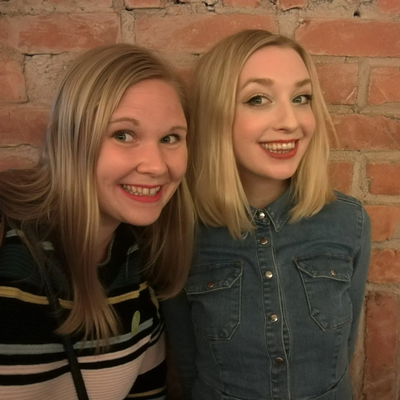 Träffade Sandra Beijer när hon föreläste i Helsingfors i februari. Då bad hon mig skicka min bok till henne och så fick den vara med på bild på hennes blogg!!