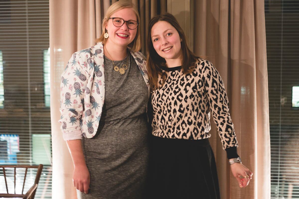 Jag och Jennifer efter föreläsningen. Kan inte tänka mig en bättre och klokare föreläsningskompis. Vill du bli bättre på blogg och SEO ska du definitivt kolla in de konkreta och bra tipsen på Jennifers blogg !