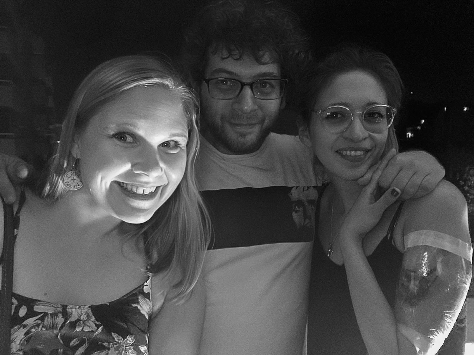 Jag, Ari och Ailin på en takterassfest i Buenos Aires.