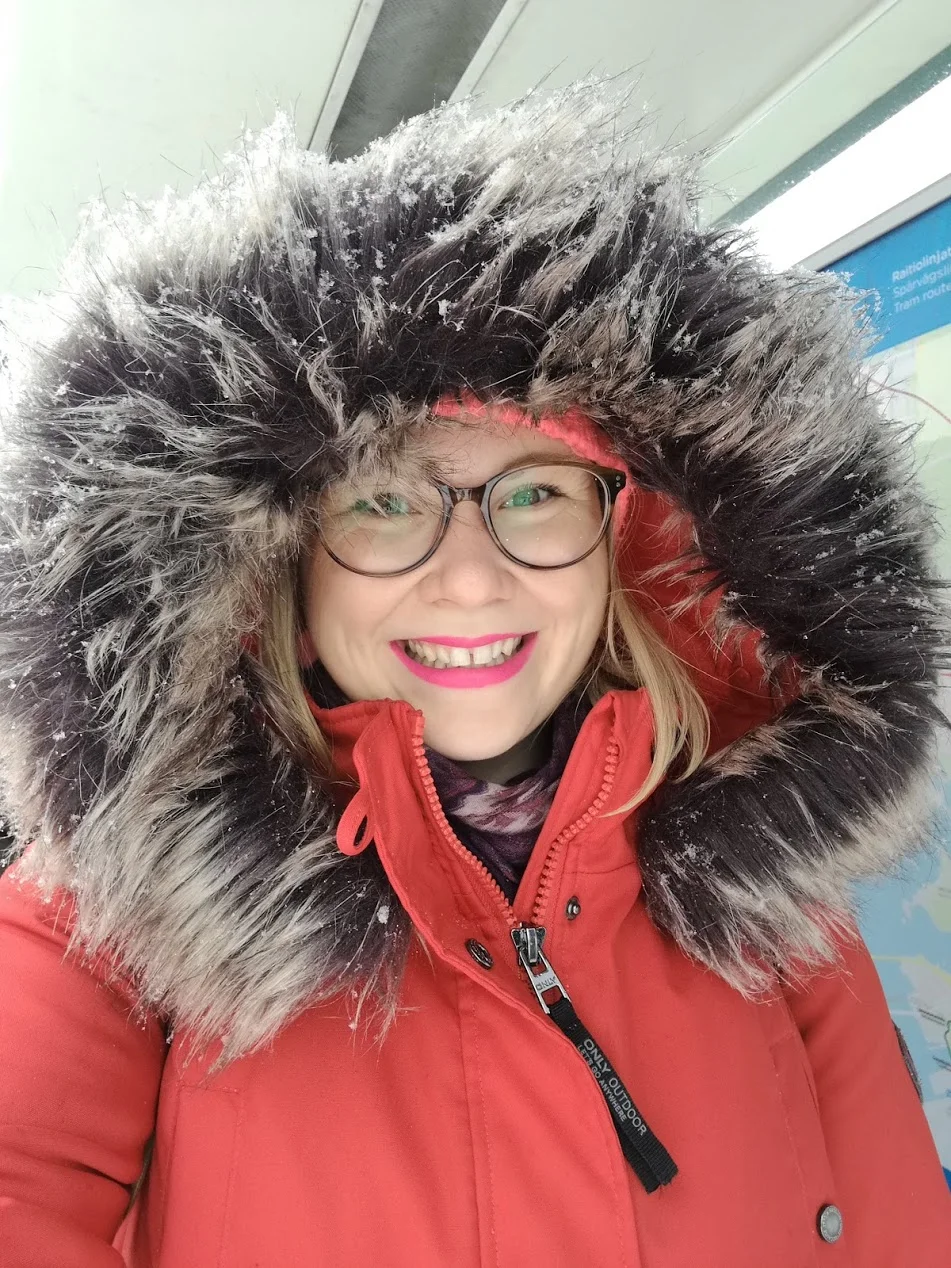 Ändå glad poet på polarexpedition i början av april.
