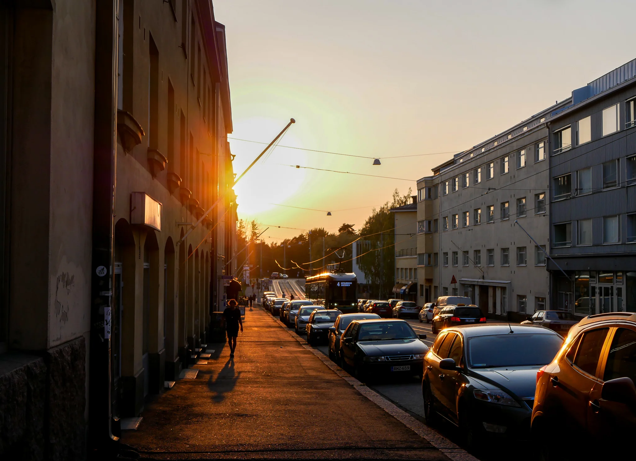 En gyllengul Helsingforsgata tidigare i veckan.