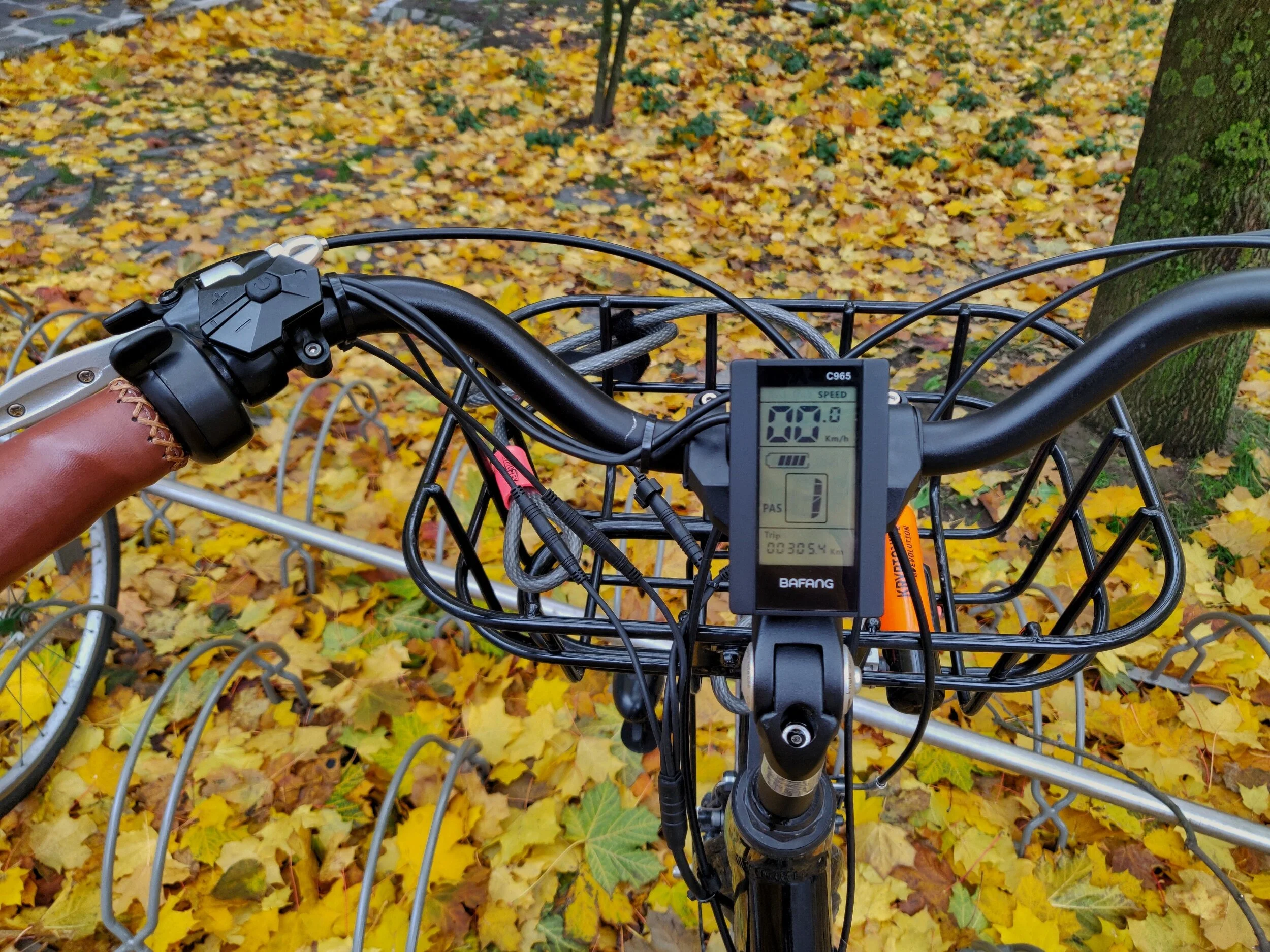 305,4 km körda tidigare idag. Snart måste jag föra cykeln på service (den ska servas vid ca 300–400 km).