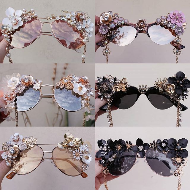 So I've made some sunnies.. I went with neutral tones for a change, I absolutely fell in love with these.. except geez they were hard to photograph.
They look 100 times better in person and on.. If my face wasn't so swollen I would totally take some