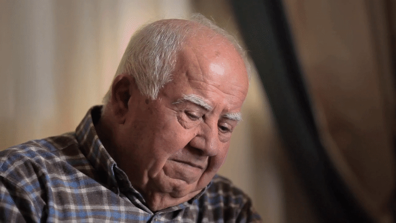 ezgif.com-video-to-gif (14).gif