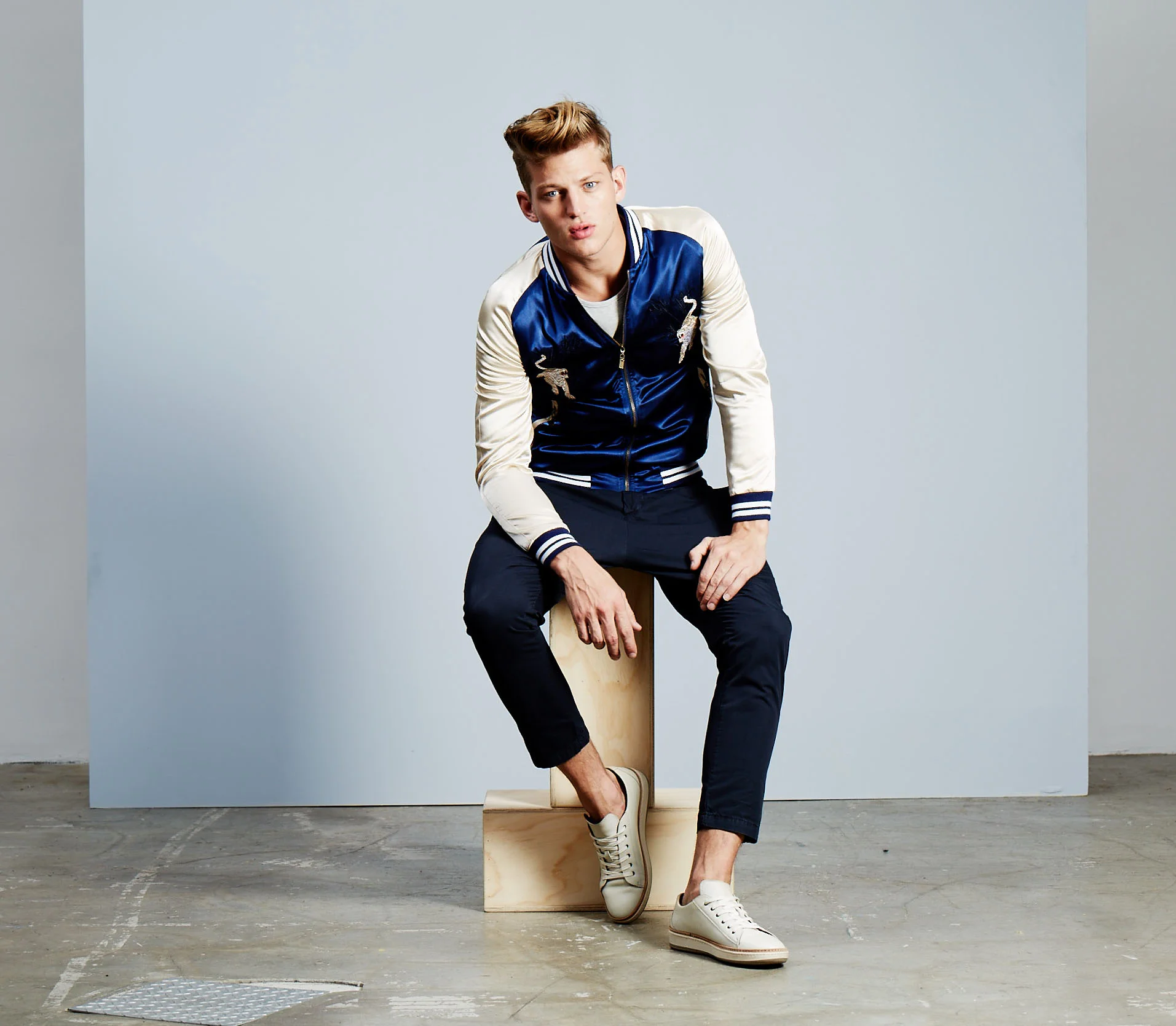 S10_LT_CONTEMP_LOOK01_1783 2.jpg