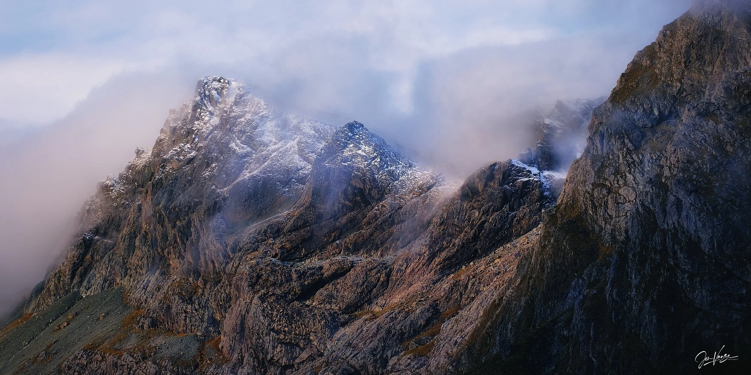 Mountains_Web Gallery - JPEG(2500px)__NZ_2025___DSF1710_29-05-25.jpg
