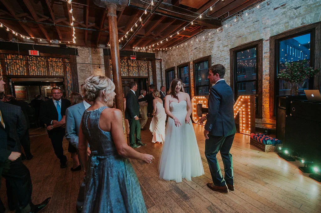 annapagephoto_carolyn+matt788.jpg