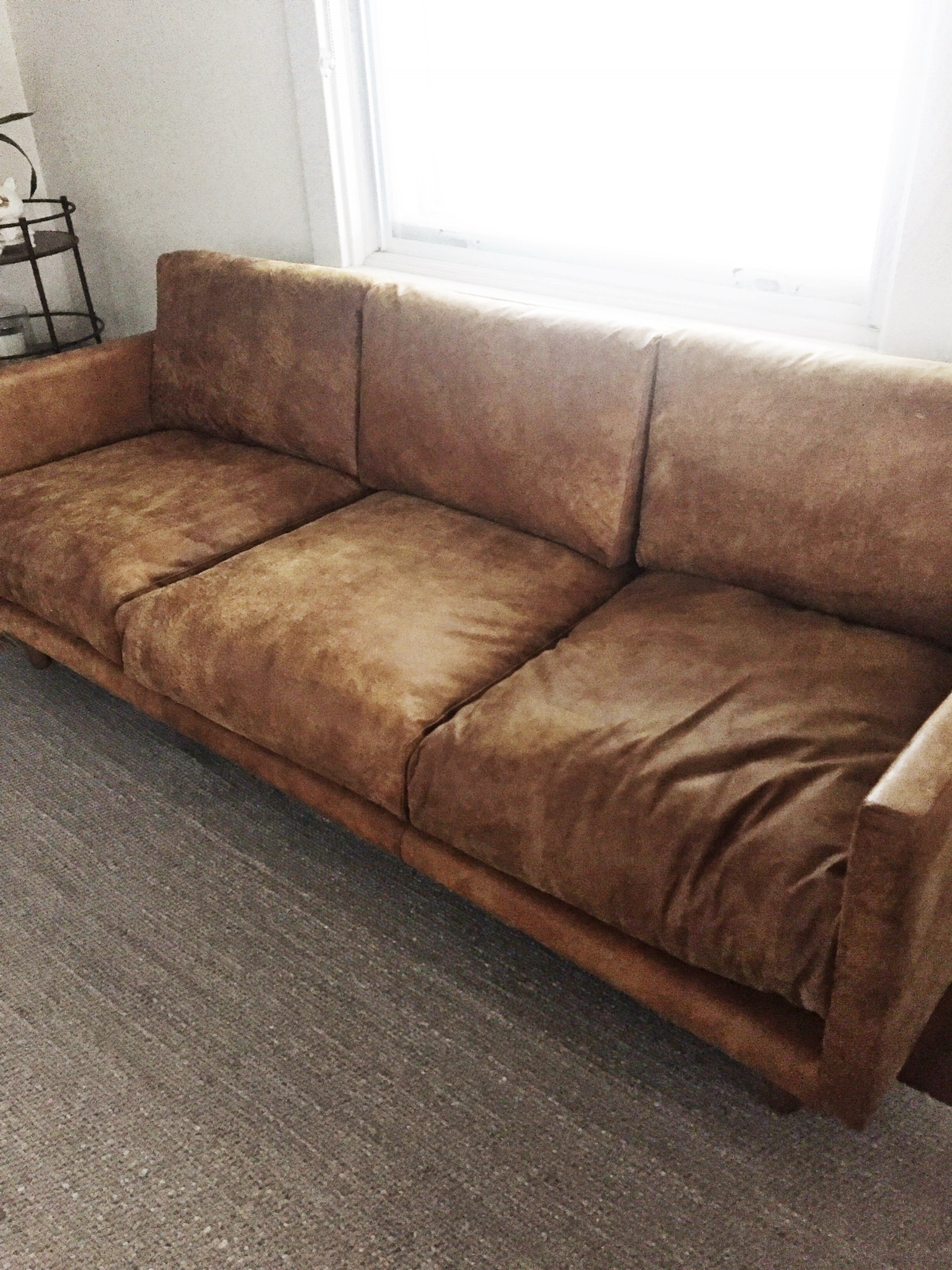 Article Dallas Shaw We Hereby Declare The Nirvana Sofa From Article Coolest Leather Couch On Market Right Now And Quickly Added In To Our Space