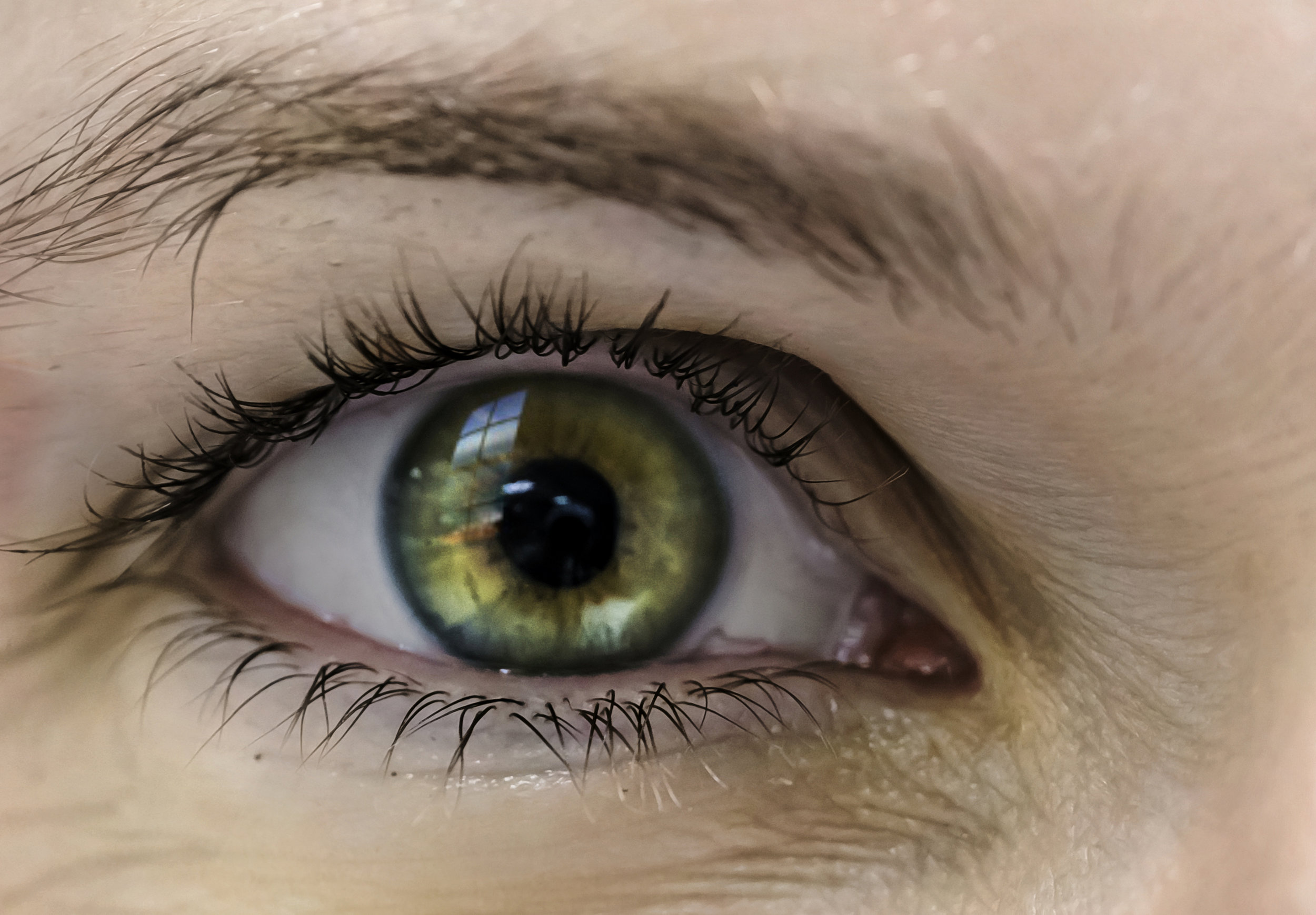 Right Eye of an ENT Doc ( 8 months pregnant)