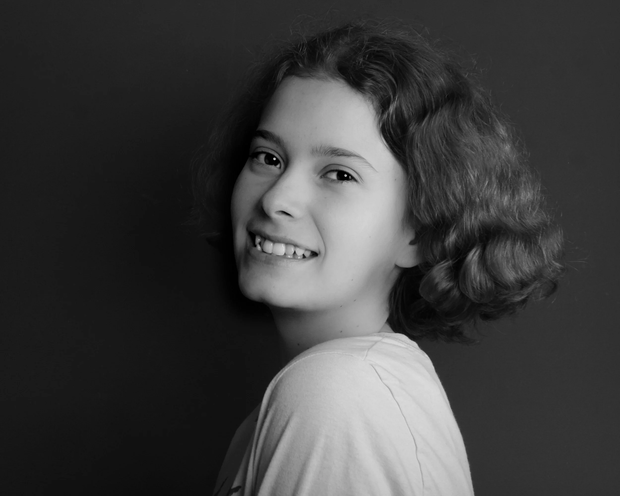 0017-lizharrolle-portrait-8x10.jpg