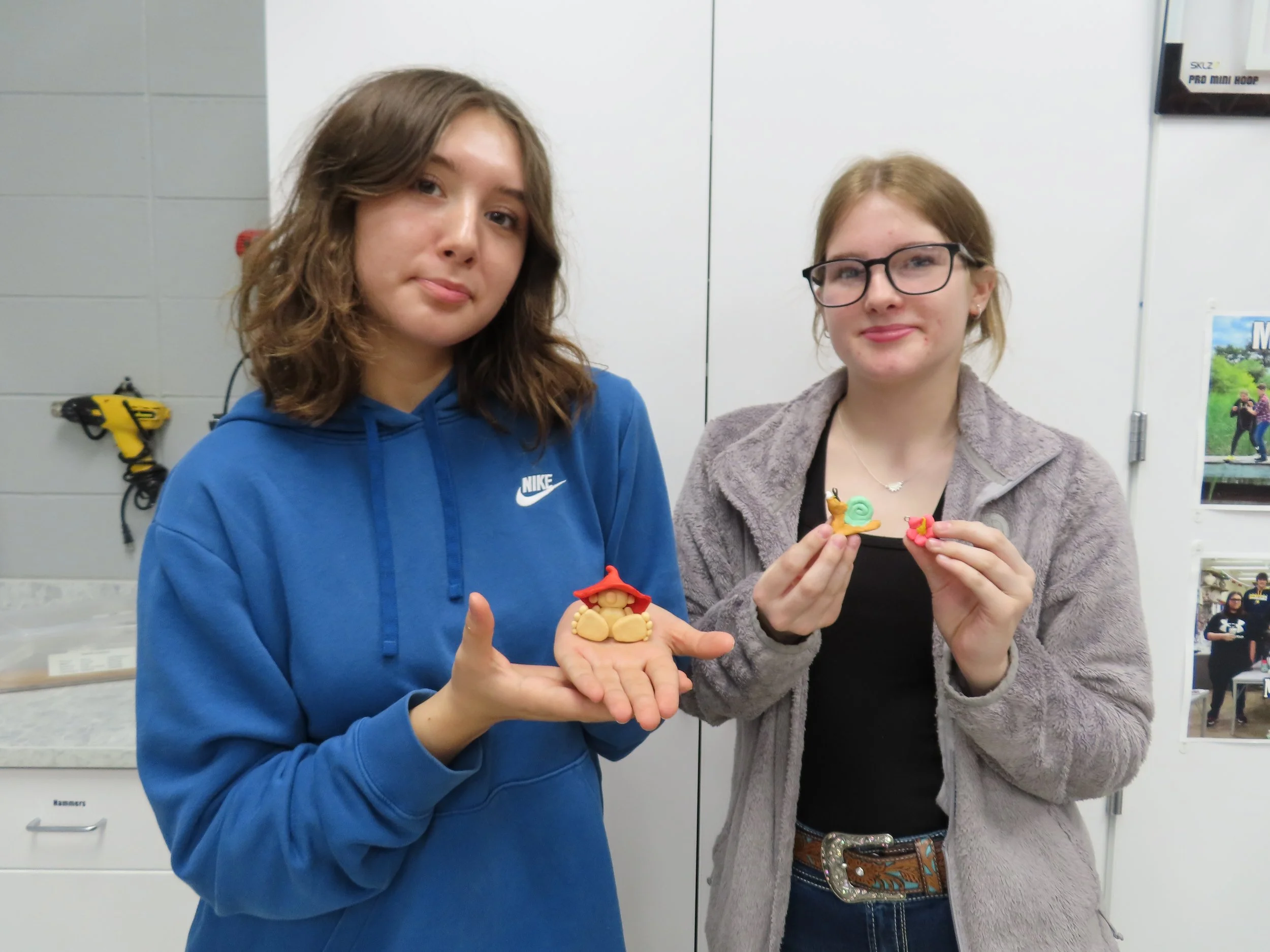 230-springaction25.JPG