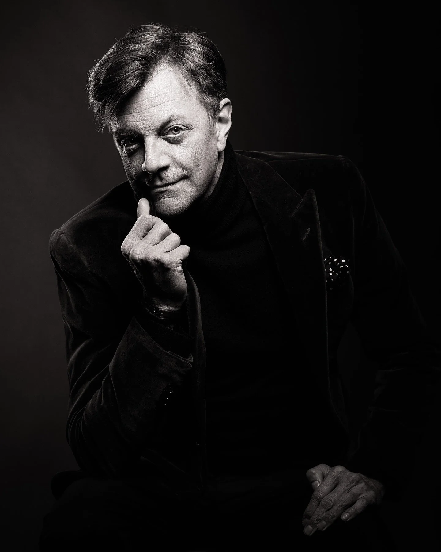 The one and only @jimcaruso1 
#jimcaruso #jimcarusoscastparty #birdland #crooner #cabaret #nycphotographer #nycphotography #singer #jazz #portrait #blackandwhitephoto @mattbakerphoto @mattbakerjazz