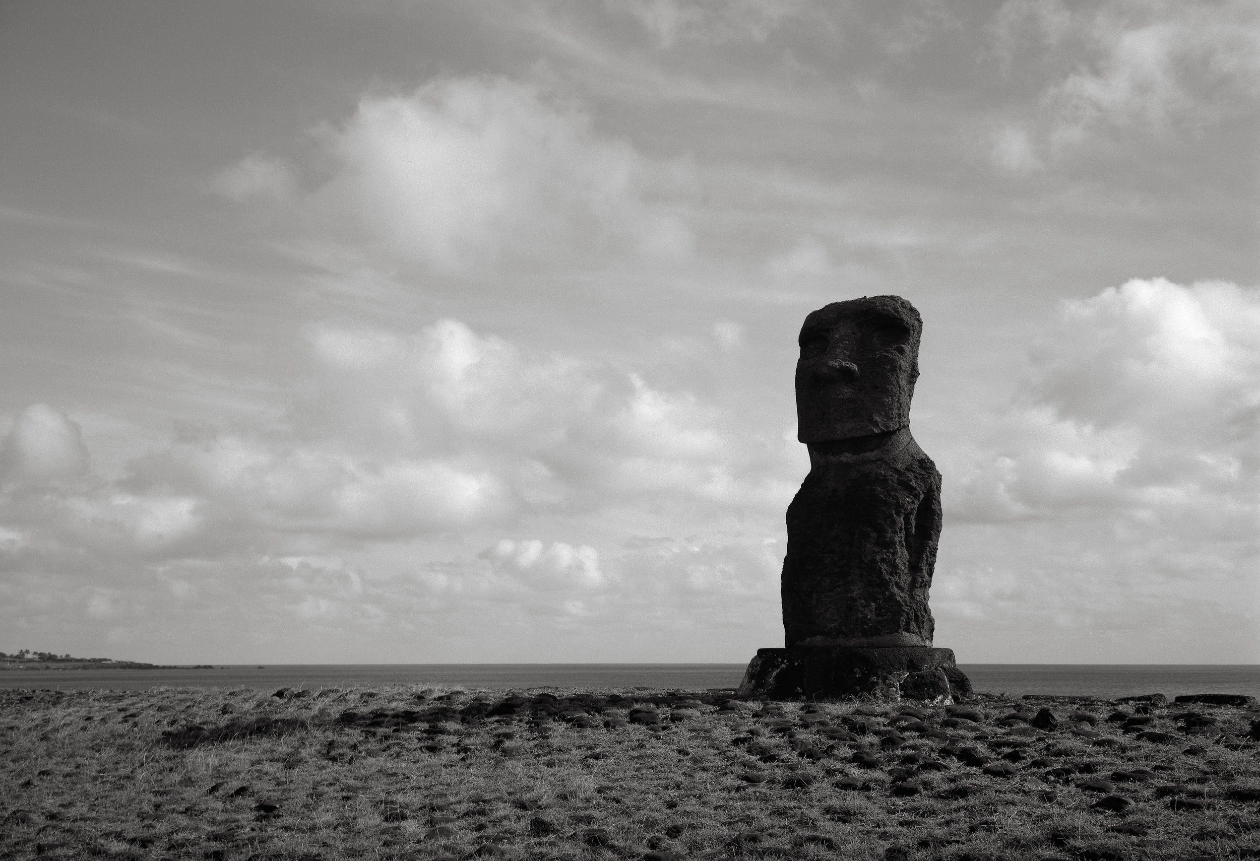 Moai, Hanga Kio'e, Easter Island 