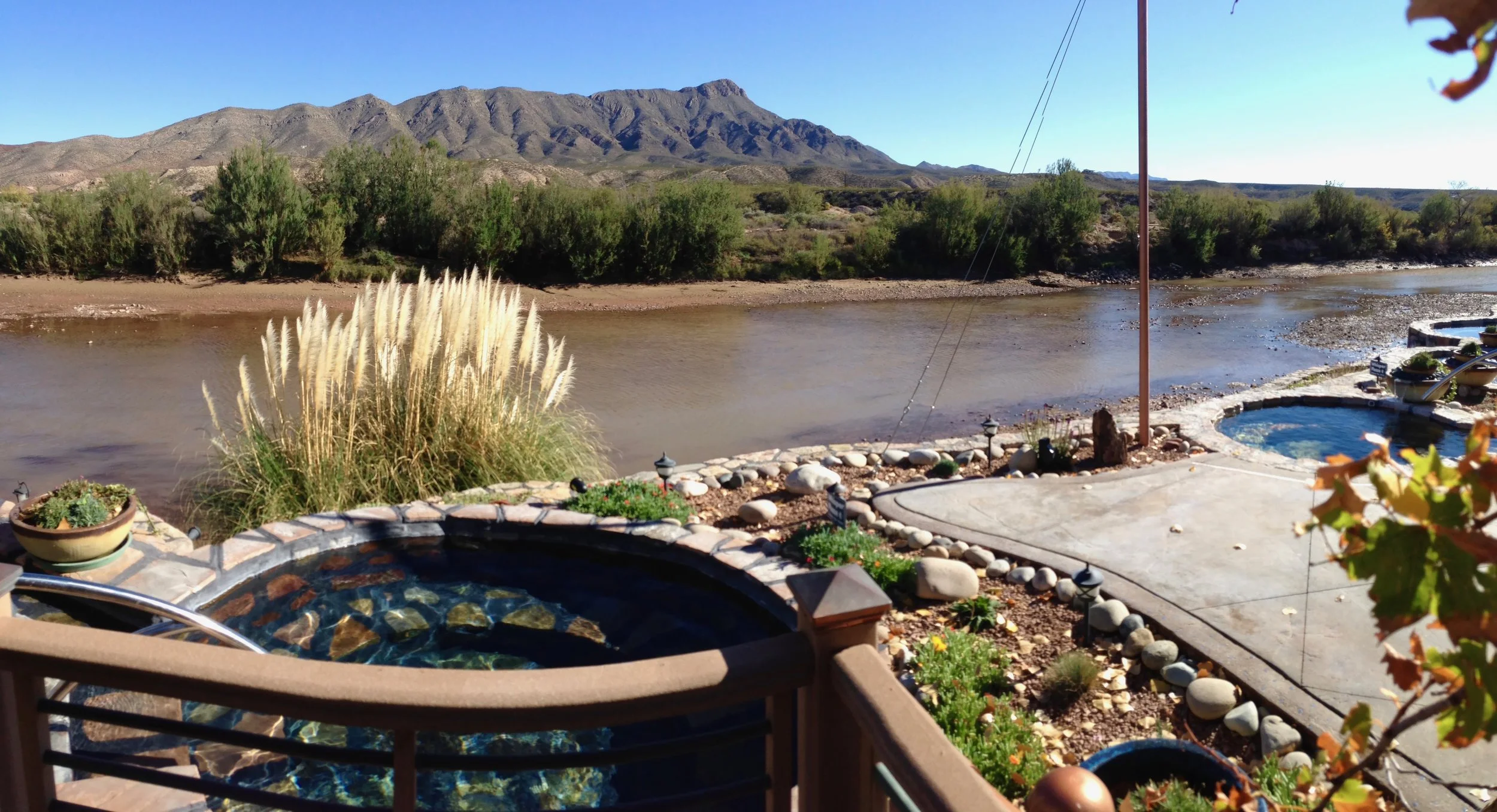 Riverbend Hot Springs