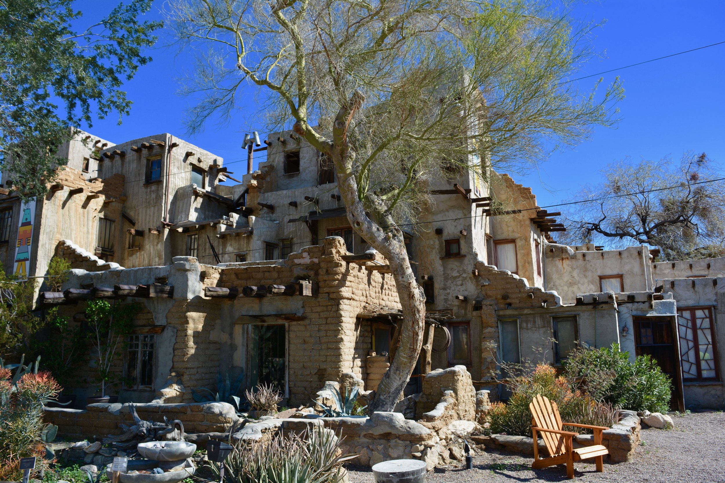 Cabot's Pueblo Museum
