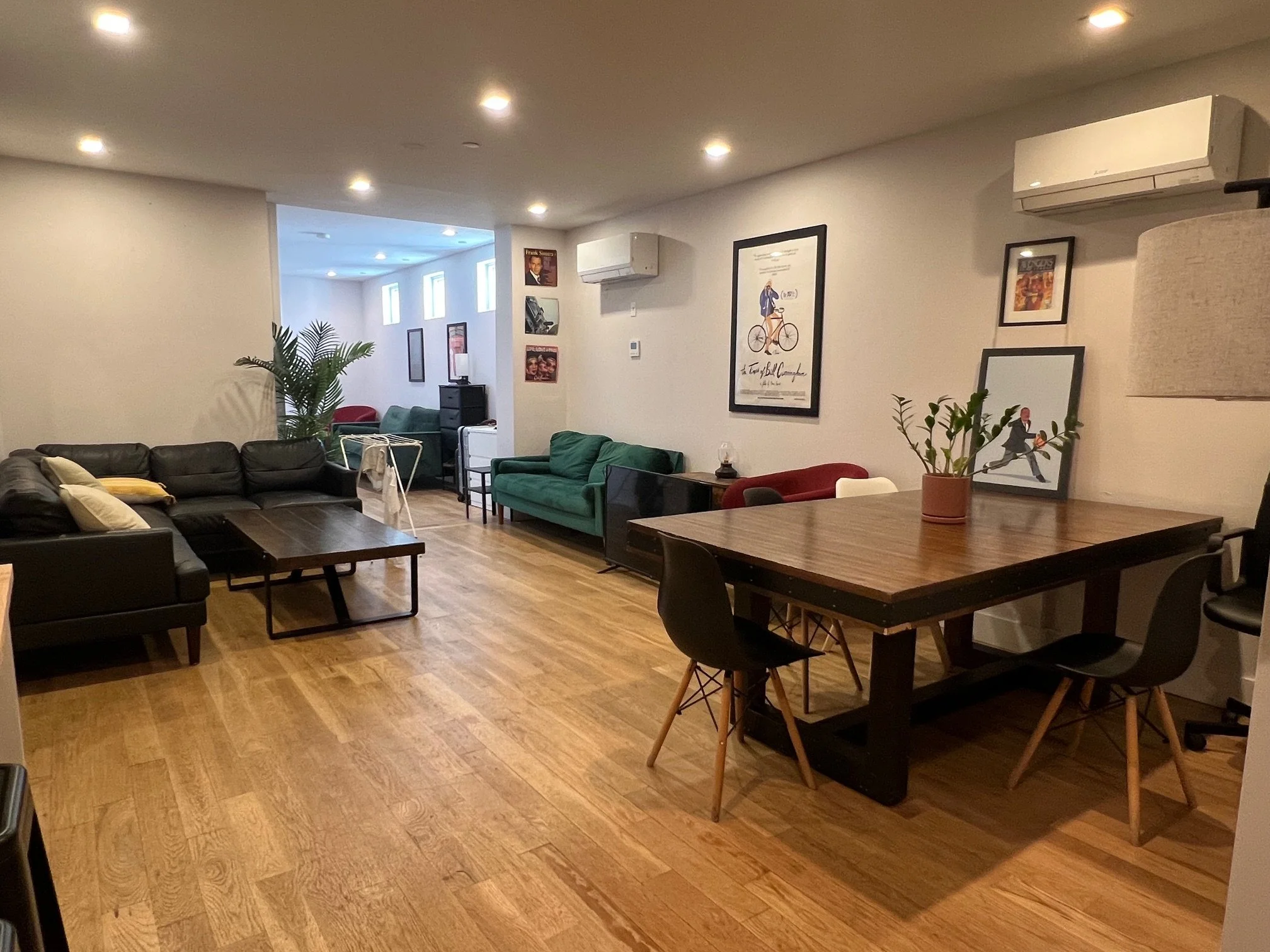 Living Room 2.jpg