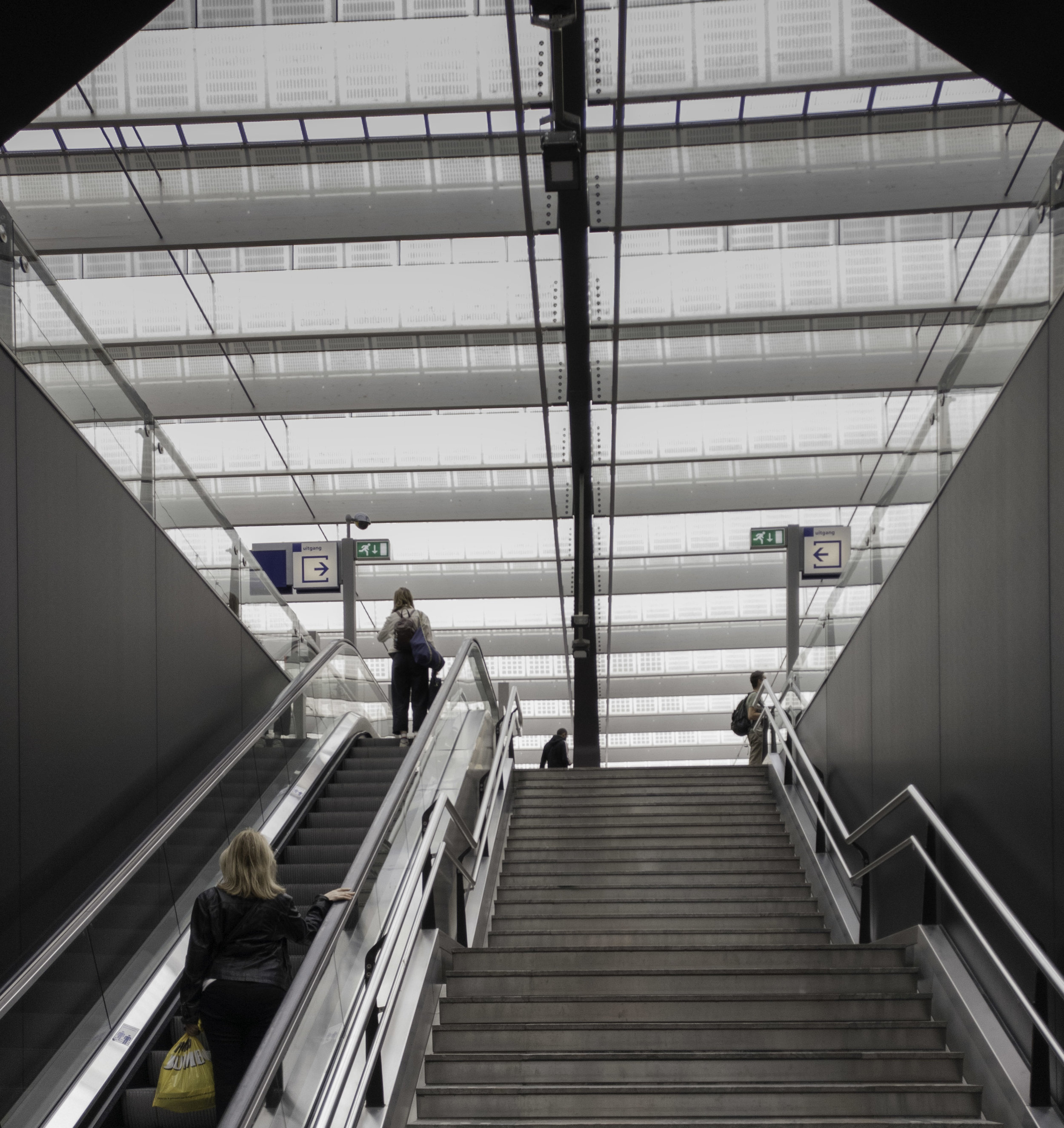 hal rotterdam cs.jpg