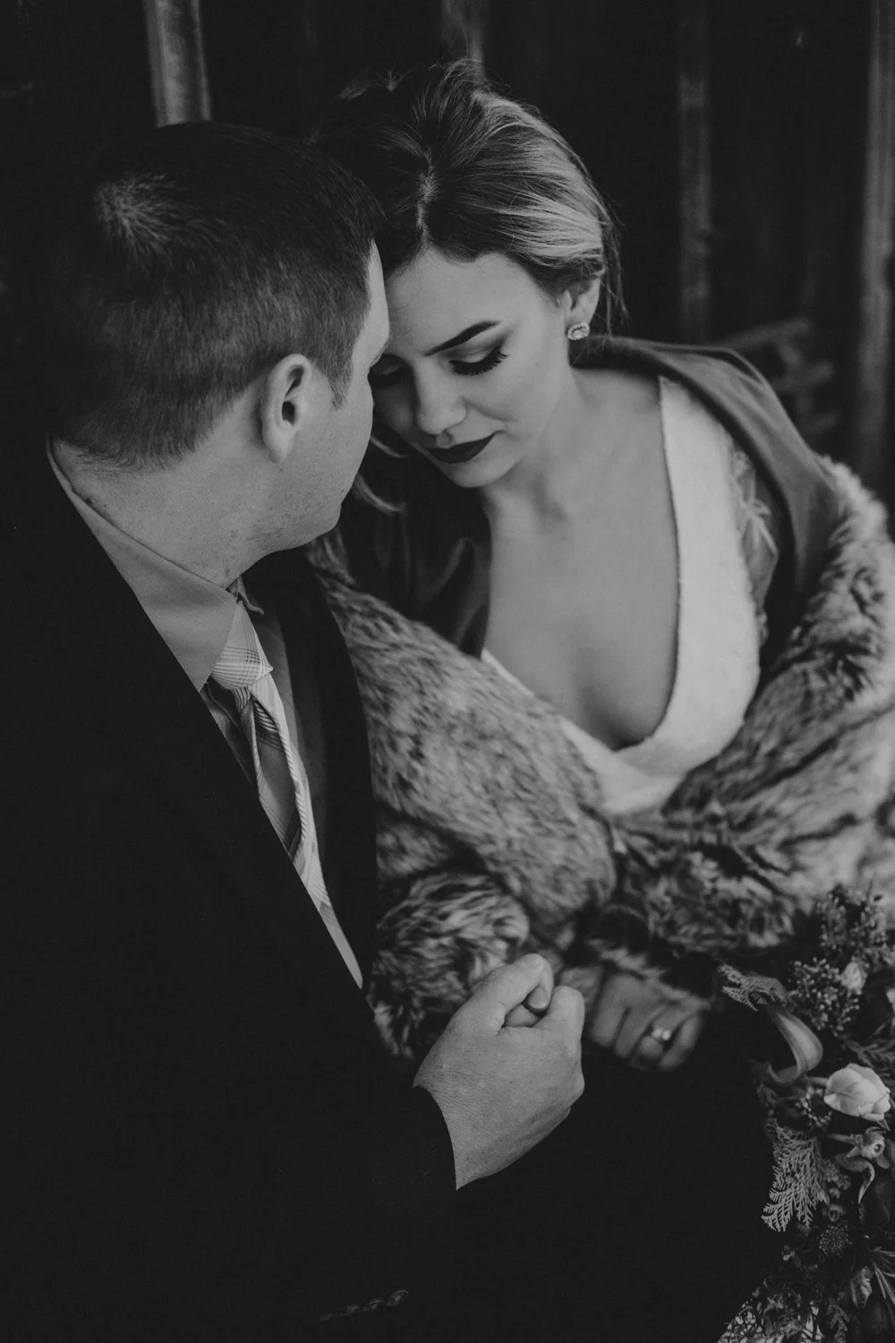 mnd_farm_winter_wedding_025.jpg