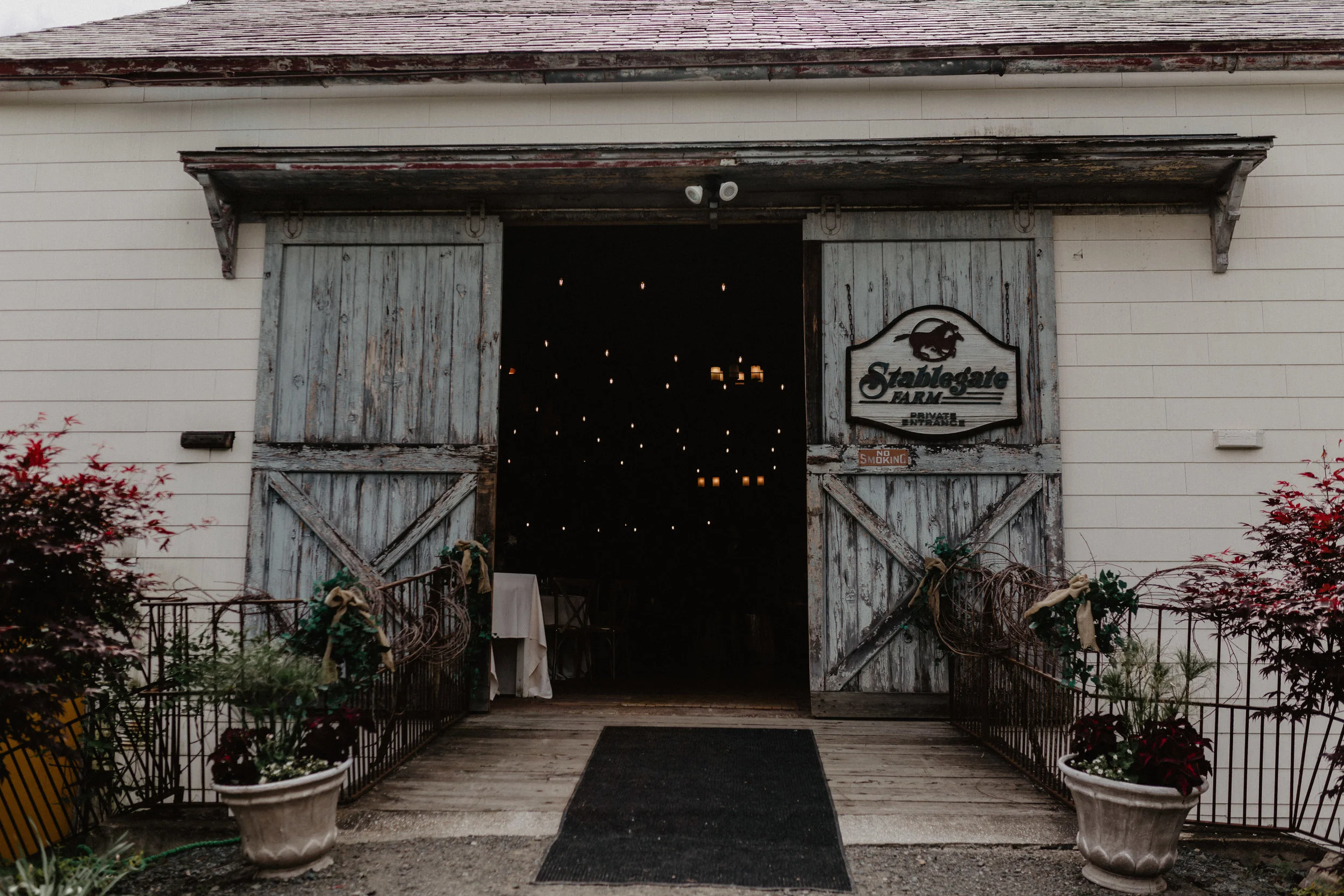 stablegate_farm_and_vineyard_wedding_024.jpg