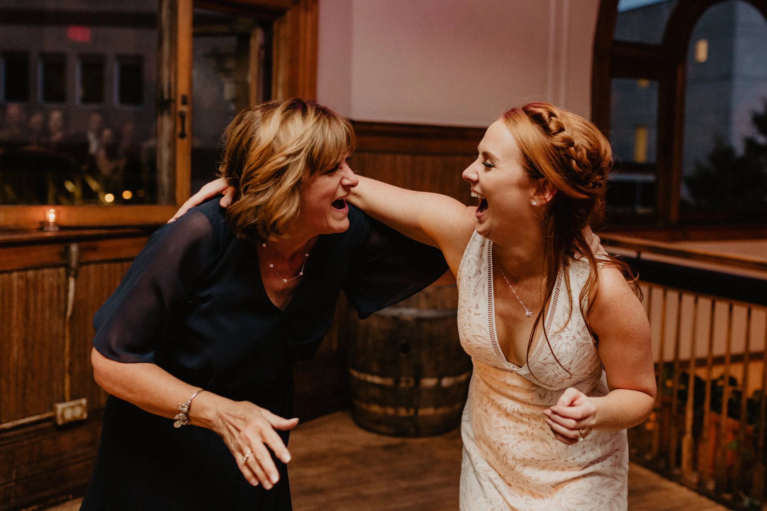 city-beer-hall-wedding-101.jpg