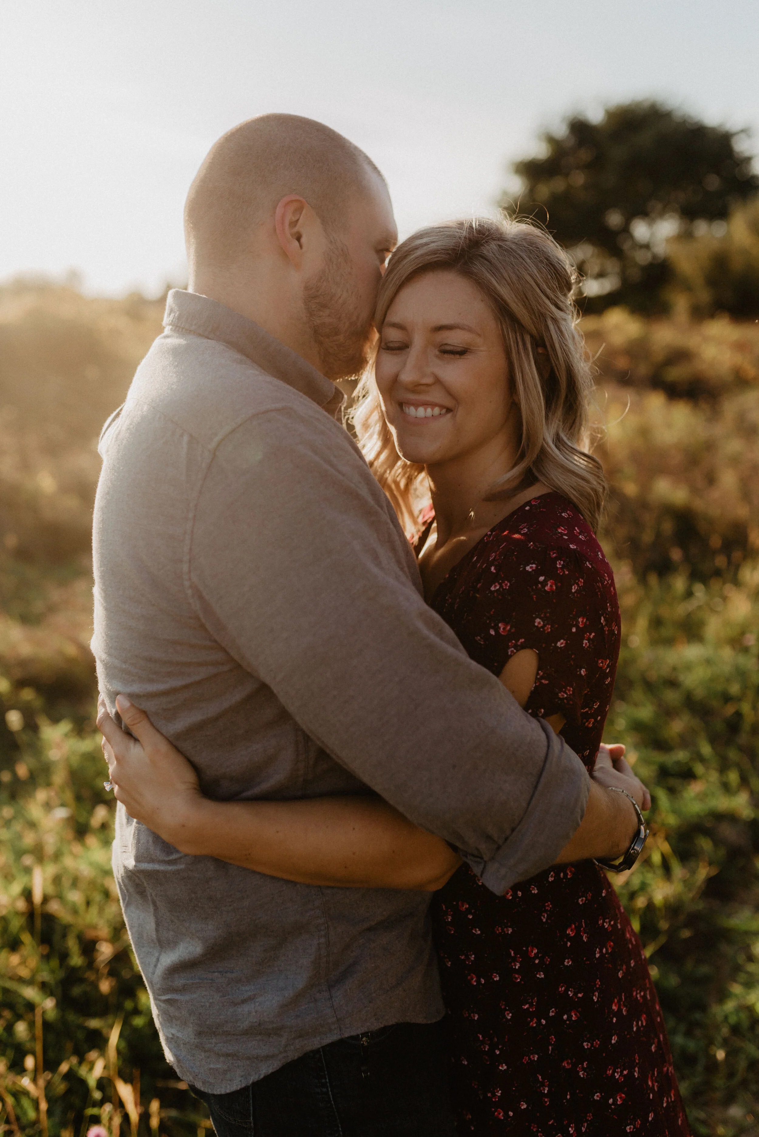 golden-hour-engagement-session004.jpg
