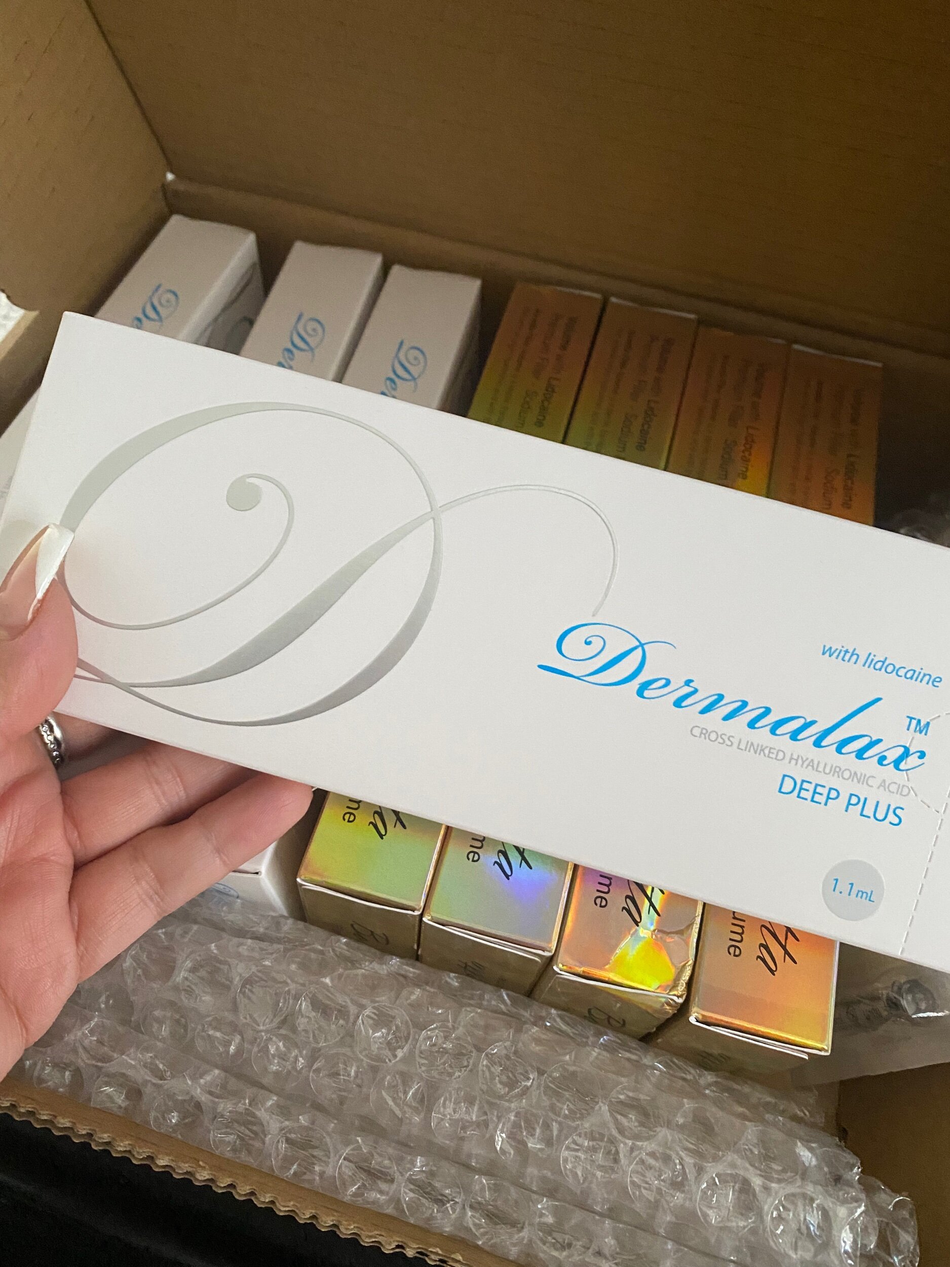 E717FF76-7F47-4319-8C16-4770897FB50A