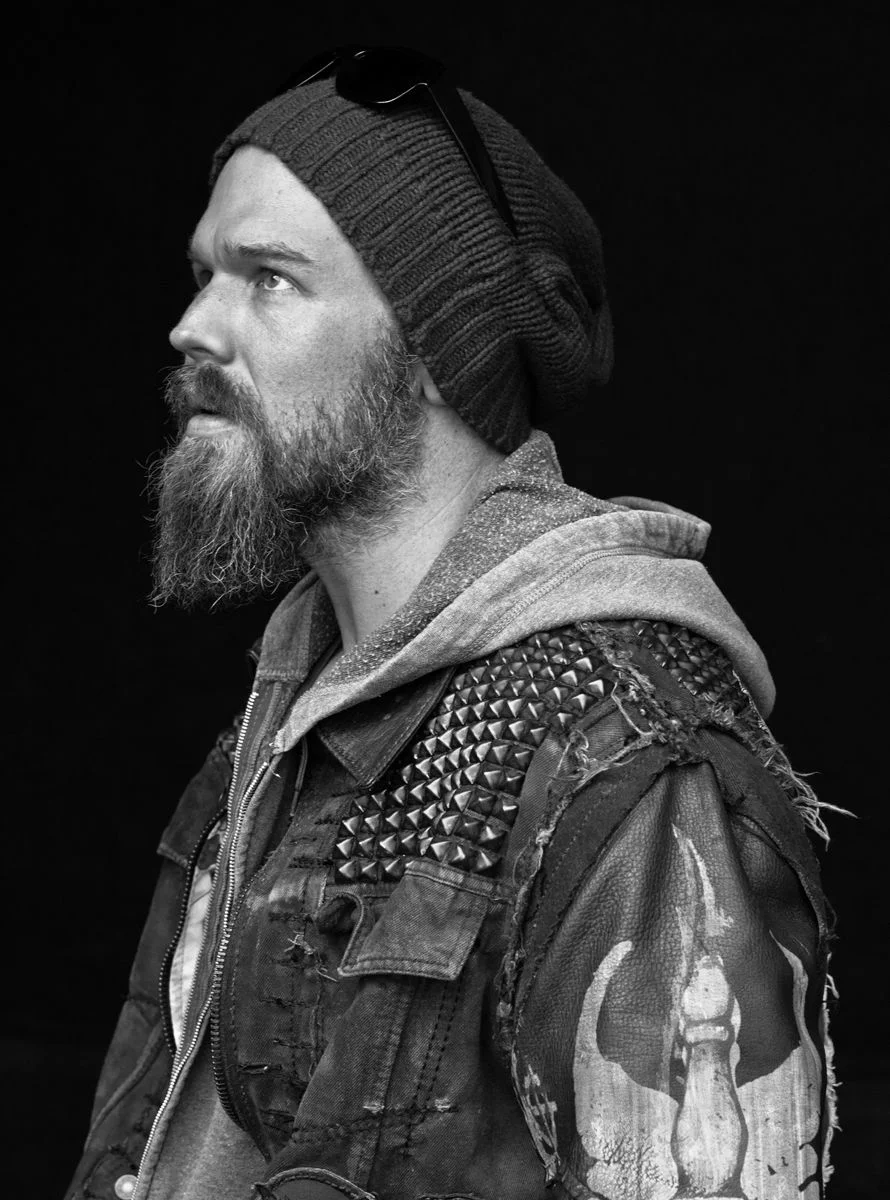4_0_1ryan_hurst_1.jpg