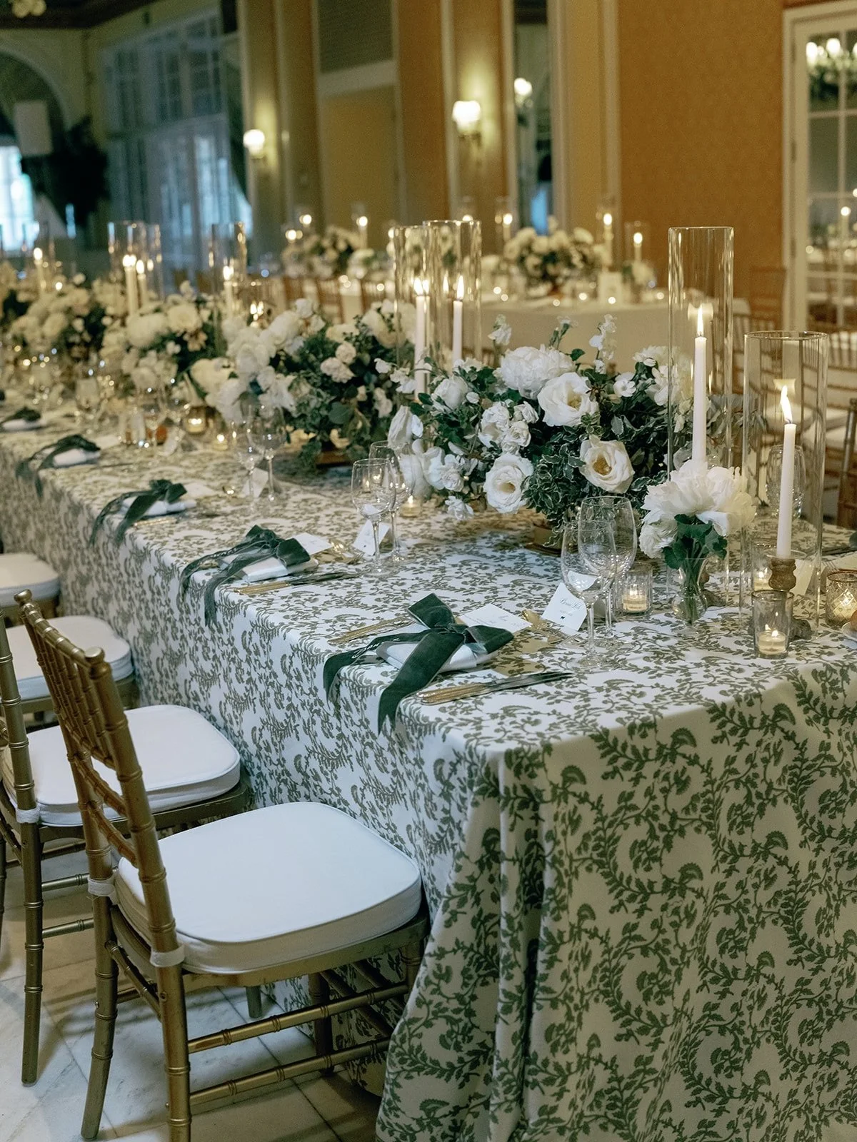 Broadmoor-lake-terrace-dining-room-wedding-reception-2.jpg