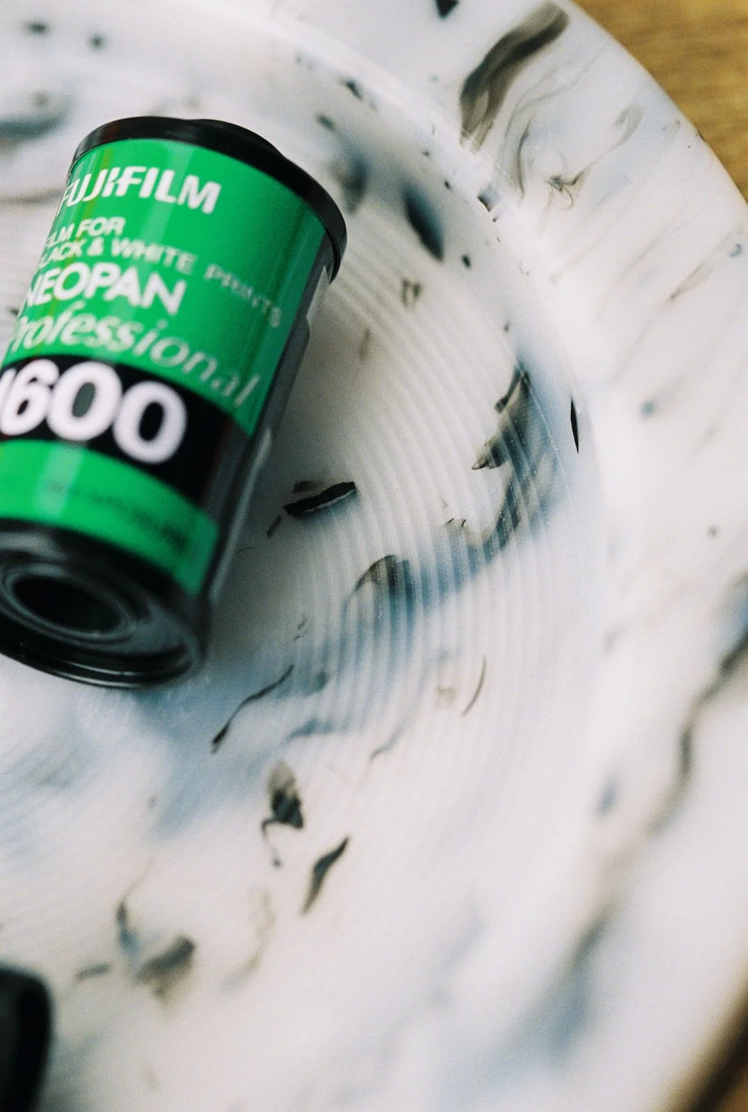 Detailed edge and surface of the No.50 recycled film jewellery tray