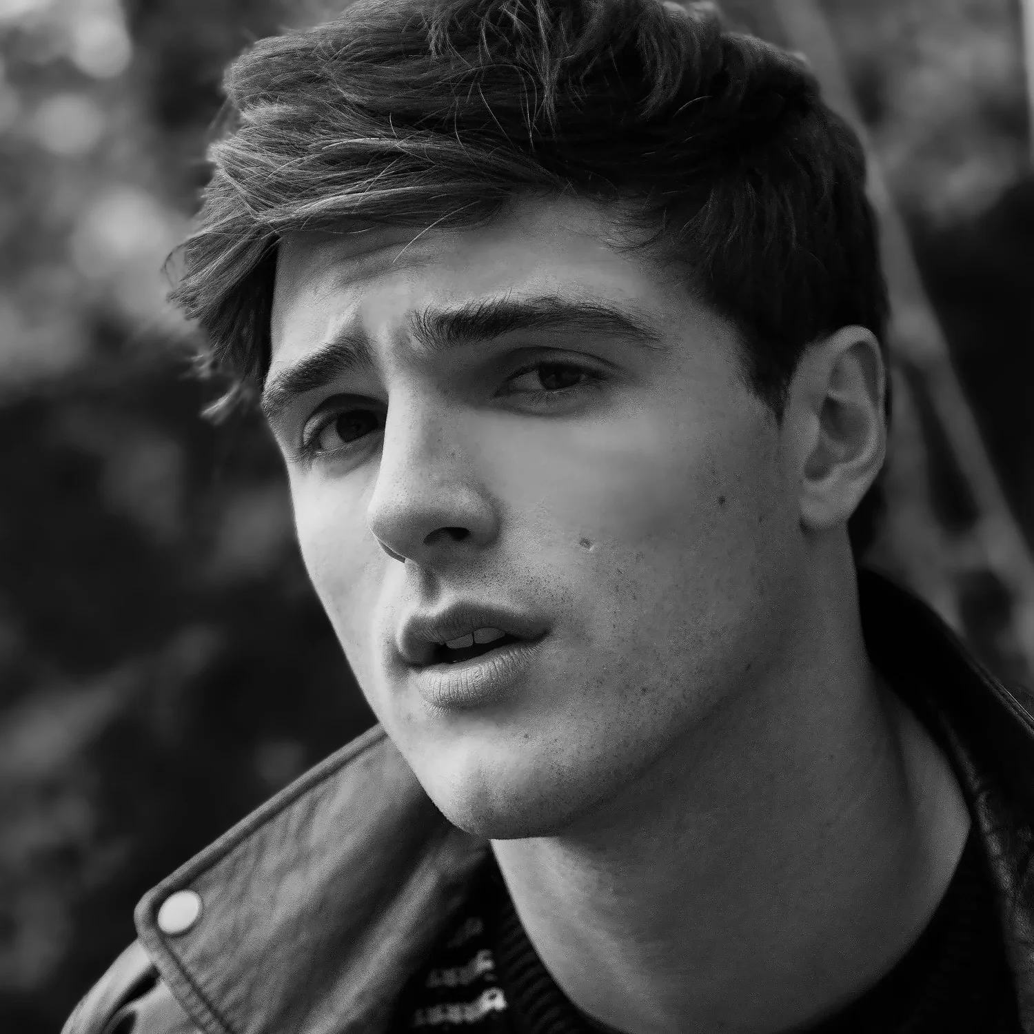 Jacob Elordi 1 bw.webp