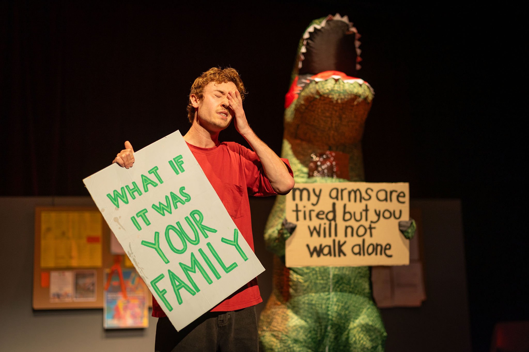 TheatreRepublic-FuturePresent2025-FullSet-PhotosbyJamois-082.jpg